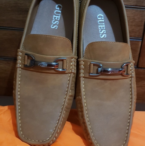 shoes - Picture 2 of 2